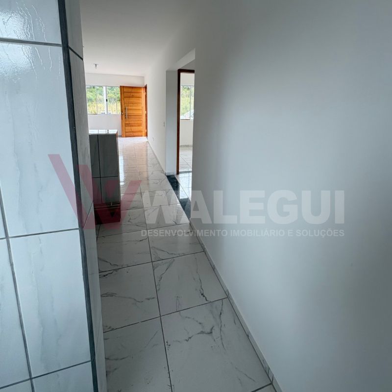 CASA À VENDA EM TIJUCAS DO SUL - Imagem 2